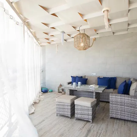 Skai Two Floor Apartmán