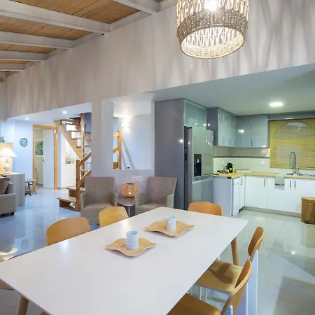 דירה Skai Two Floor ואסיליקי