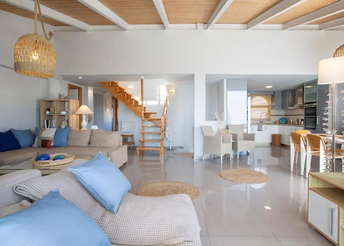 아파트 Skai Two Floor